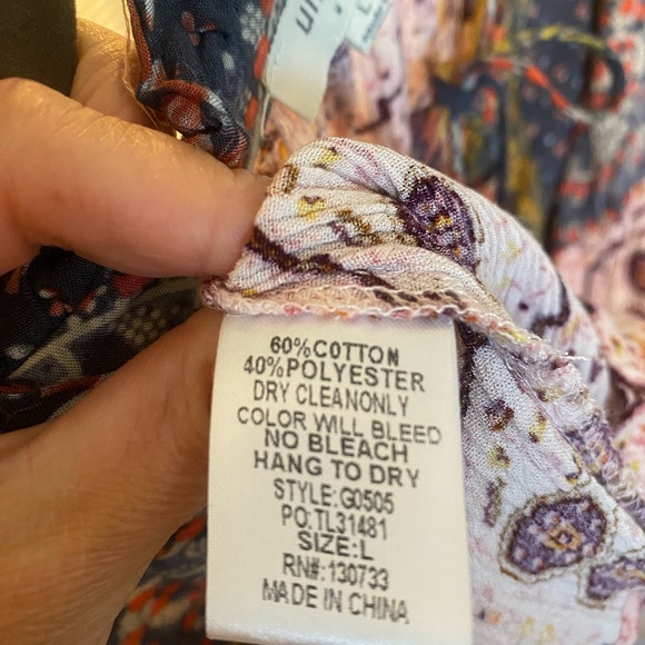 Umgee top size L - Picture 8 of 8